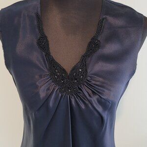 Dana Buchman Size 10 women's 100% Silk Top w Bead Embellishment V neck